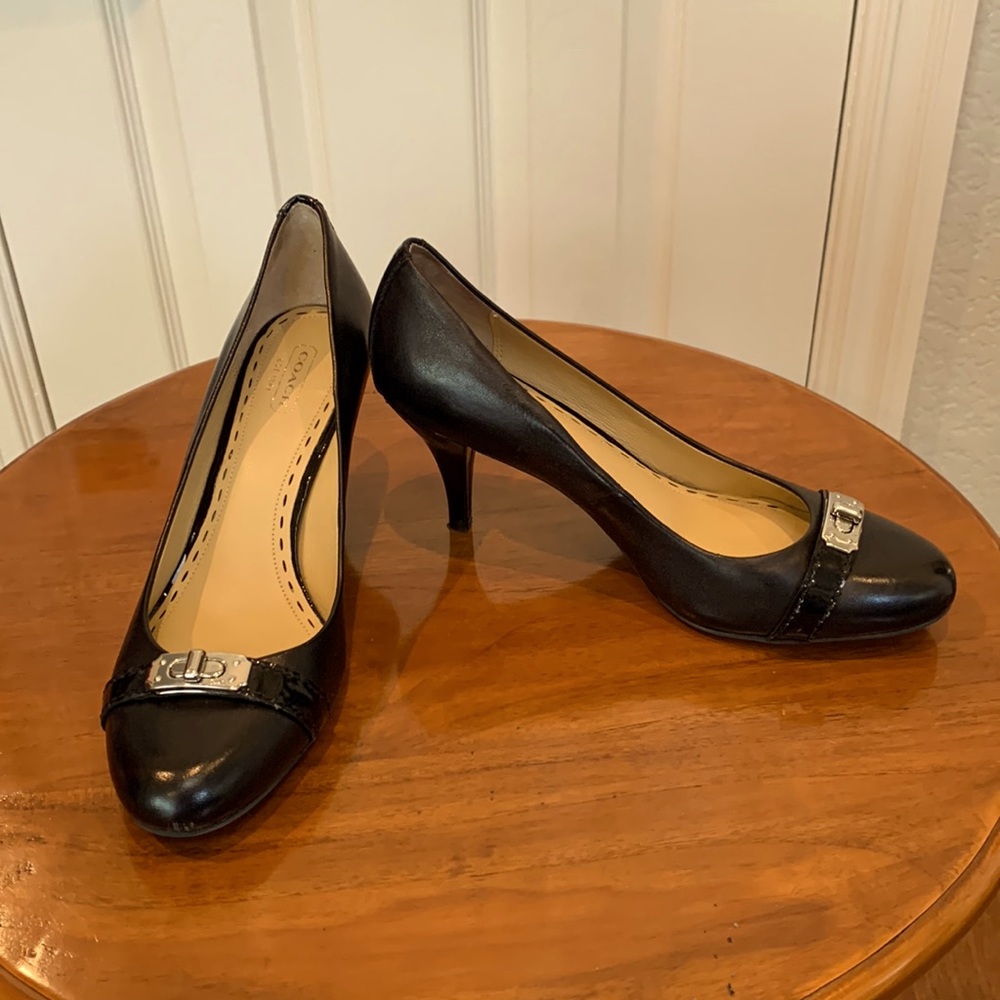 Coach Black Pumps With Silver Buckle Sz 9